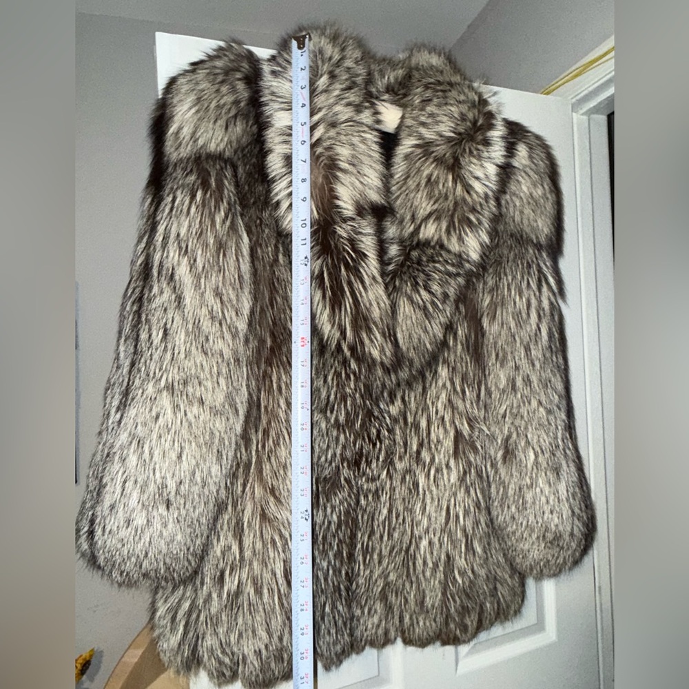 (Royal Saga Fox) Real Silver Fox Fur Coat - Picture 8 of 11